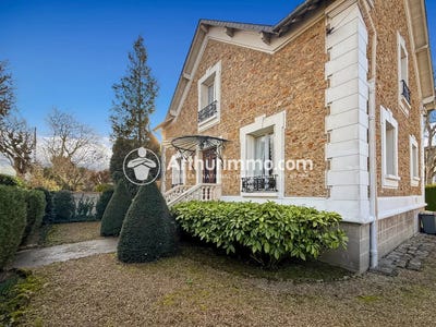 /international/fr/soisy-sur-seine-ile-de-france-310105191317/
