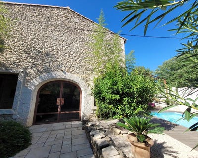 /international/fr/paulhan-languedoc-roussillon-310108899208/