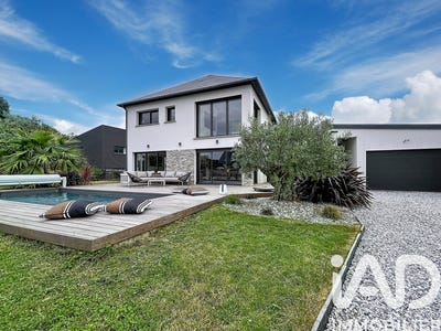 /international/fr/la-meziere-brittany-310108513259/