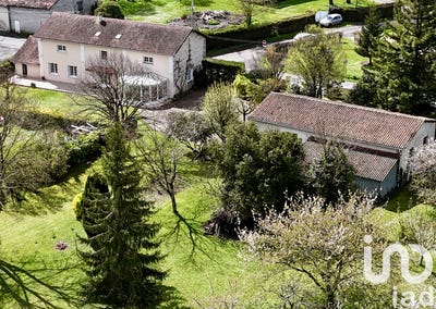 /international/fr/barbezieux-saint-hilaire-charente-310108052778/