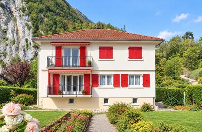 /international/fr/thones-rhone-310119980619/