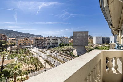 /international/fr/nice-provence-alpes-cote-d-azur-310120432974/