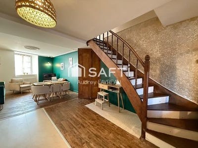 /international/fr/parthenay-charente-310103688848/
