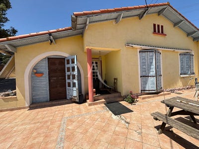 /international/fr/villeneuve-minervois-languedoc-roussillon-310109876667/
