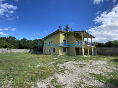 /international/fr/quissac-languedoc-roussillon-310099276874/?lang=de