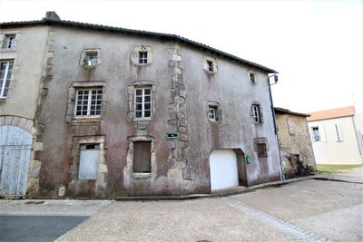 /international/fr/saint-amand-sur-sevre-charente-120088739280/
