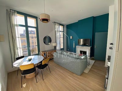 /international/fr/aix-en-provence-provence-alpes-cote-d-azur-310096266339/