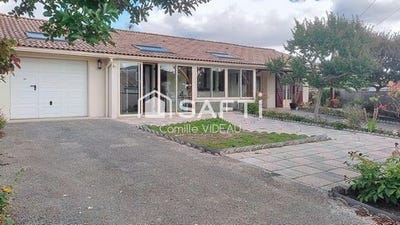 /international/fr/cavignac-aquitaine-120094203613/