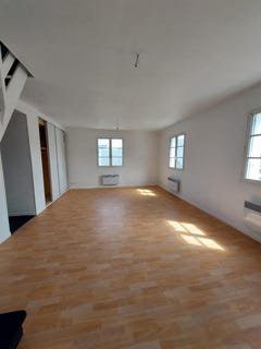 /international/fr/bourgueil-centre-val-de-loire-310099848228/