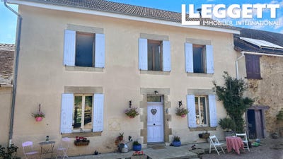 /international/fr/saint-jory-de-chalais-aquitaine-310119461108/