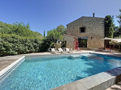 /international/fr/pezenas-languedoc-roussillon-310108899958/