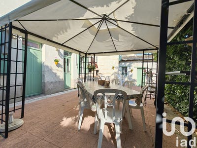 /international/fr/saumur-pays-de-la-loire-310100436231/