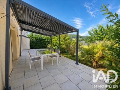 /international/fr/saint-cernin-de-larche-limousin-310109092482/?lang=th
