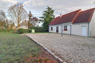 /international/fr/blois-centre-val-de-loire-310108704120/