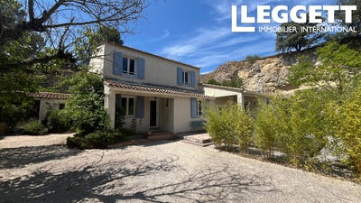 /international/fr/villeneuve-les-avignon-languedoc-roussillon-310101322186/?lang=en