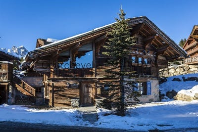 /international/fr/courchevel-rhone-310103765918/
