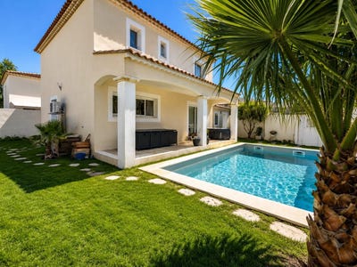 /international/fr/avignon-provence-alpes-cote-d-azur-310108996942/