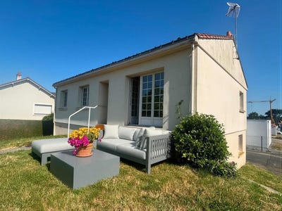 /international/fr/les-herbiers-pays-de-la-loire-310108455144/