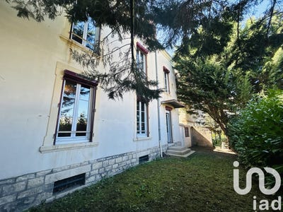 /international/fr/chalon-sur-saone-burgundy-310099056729/