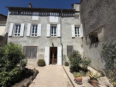 /international/fr/castelnaudary-languedoc-roussillon-310104807257/