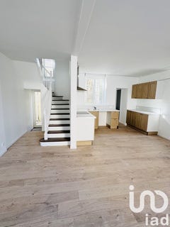 /international/fr/saintes-charente-310098173510/