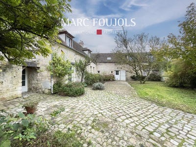 /international/fr/senlis-picardie-120095848640/