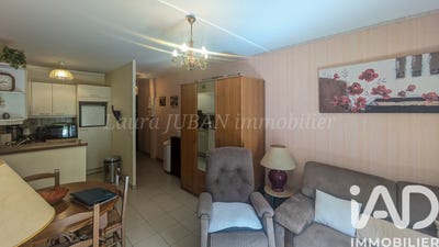 /international/fr/montereau-fault-yonne-ile-de-france-310107756741/