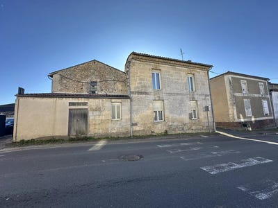/international/fr/prignac-et-marcamps-aquitaine-310098904999/