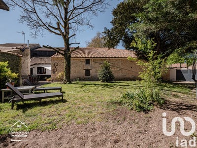 /international/fr/surgeres-charente-310098637348/
