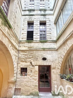 /international/fr/uzes-aquitaine-310107904646/