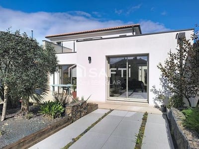 /international/fr/bouaye-pays-de-la-loire-310106831785/