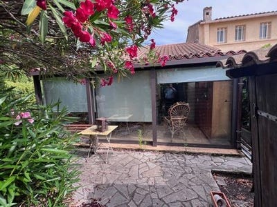 /international/fr/castries-languedoc-roussillon-310108842692/?lang=th