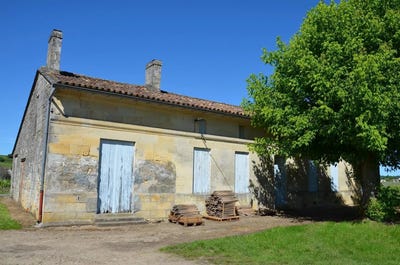 /international/fr/saint-emilion-aquitaine-310110359064/