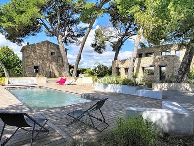 /international/fr/pezenas-languedoc-roussillon-310108793389/