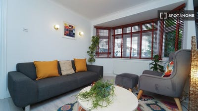 /international/gb/london-england-310108560596/