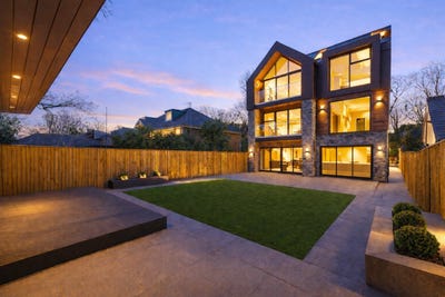 /international/gb/massams-lane-formby-england-310107618425/