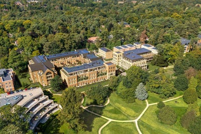 /international/gb/sunningdale-england-310109147796/