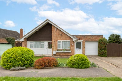 /international/gb/61-stotfold-rd-hitchin-sg4-0qw-uk-hitchin-england-310107009452/