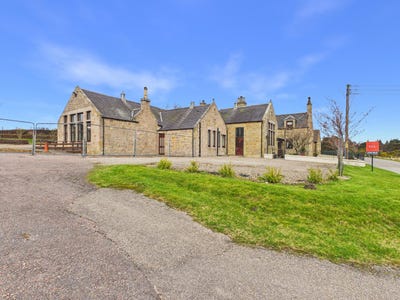 /international/gb/birnie-inn-moray-scotland-310098510725/
