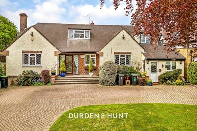 /international/gb/chigwell-england-310120502037/