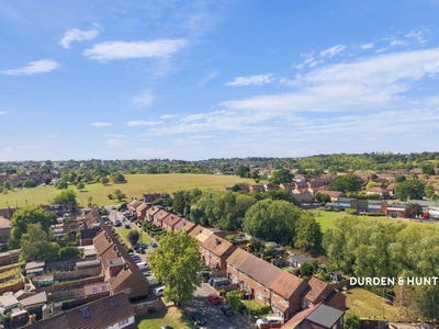 /international/gb/loughton-england-310120546972/