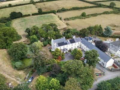 /international/gb/llanstadwell-wales-310120520840/