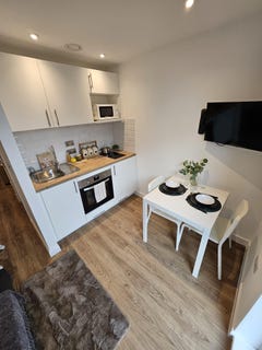 /international/gb/m6-6rd-salford-england-310100935555/?lang=zh-tw