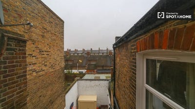 /international/gb/london-england-310095602463/