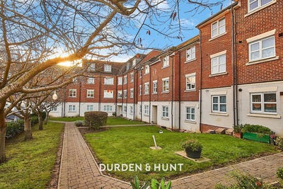 /international/gb/loughton-england-310120542901/