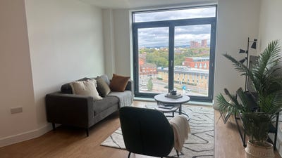 /international/gb/m50-3dd-salford-england-310102436201/