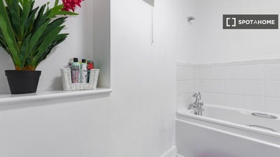 /international/gb/london-england-310104857354/