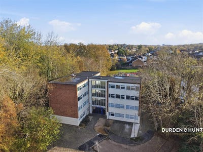 /international/gb/brentwood-england-310120159256/