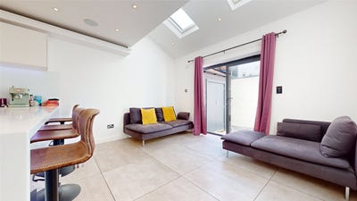 /international/gb/rose-joan-mews-london-london-england-310101485909/