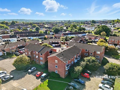 /international/gb/loughton-england-310120547276/